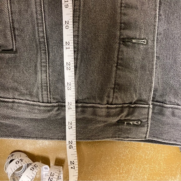 Levi’s Baggy Trucker Jean Jacket Black Wash Grey Size Small - Picture 12 of 12
